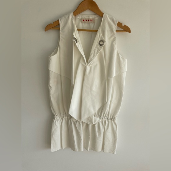 Marni White Cotton Sleeveless Peplum Hem Ruffled Blouse with Black Bow Size 44/8 - Picture 8 of 8